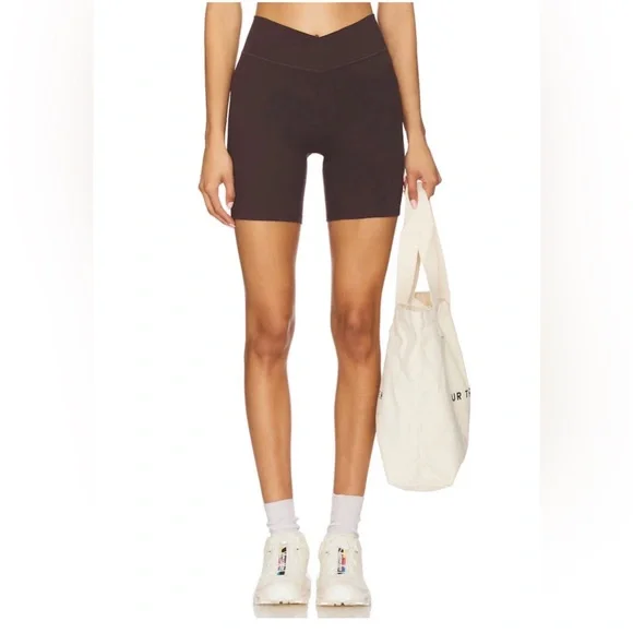 437 Shorts and sports bra